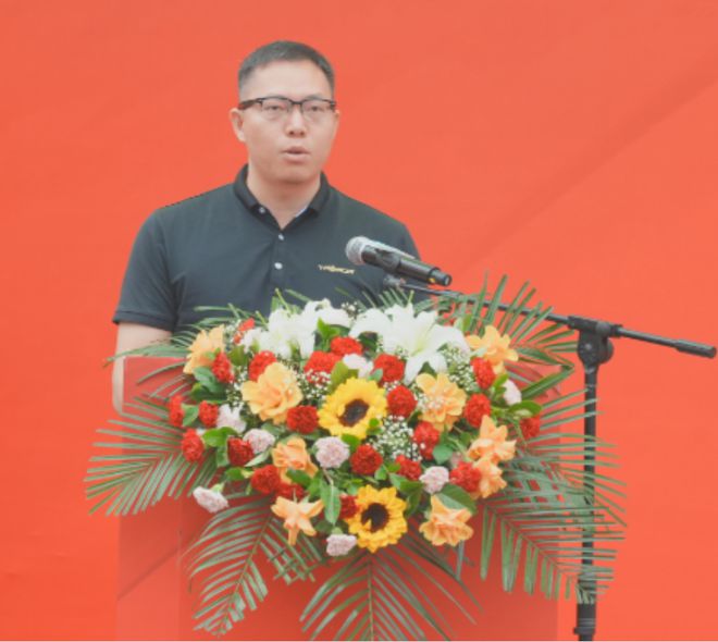 消费活动暨海信百亿补贴活动在南阳家电大世界盛大启动爱游戏平台南阳市2024年“惠享南都 欢购国庆”促(图2)